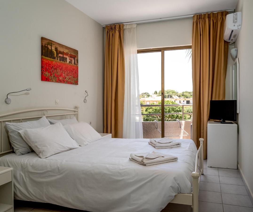 Ivory Hotel Theológos Eksteriør billede