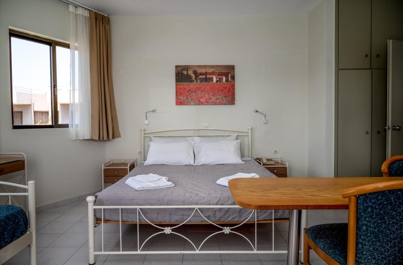Ivory Hotel Theológos Eksteriør billede