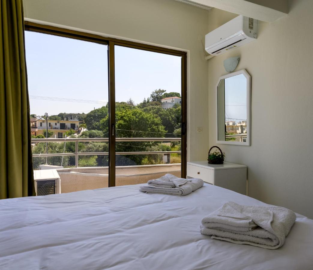 Ivory Hotel Theológos Eksteriør billede