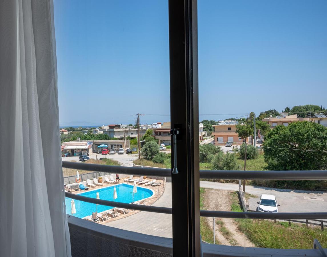Ivory Hotel Theológos Eksteriør billede